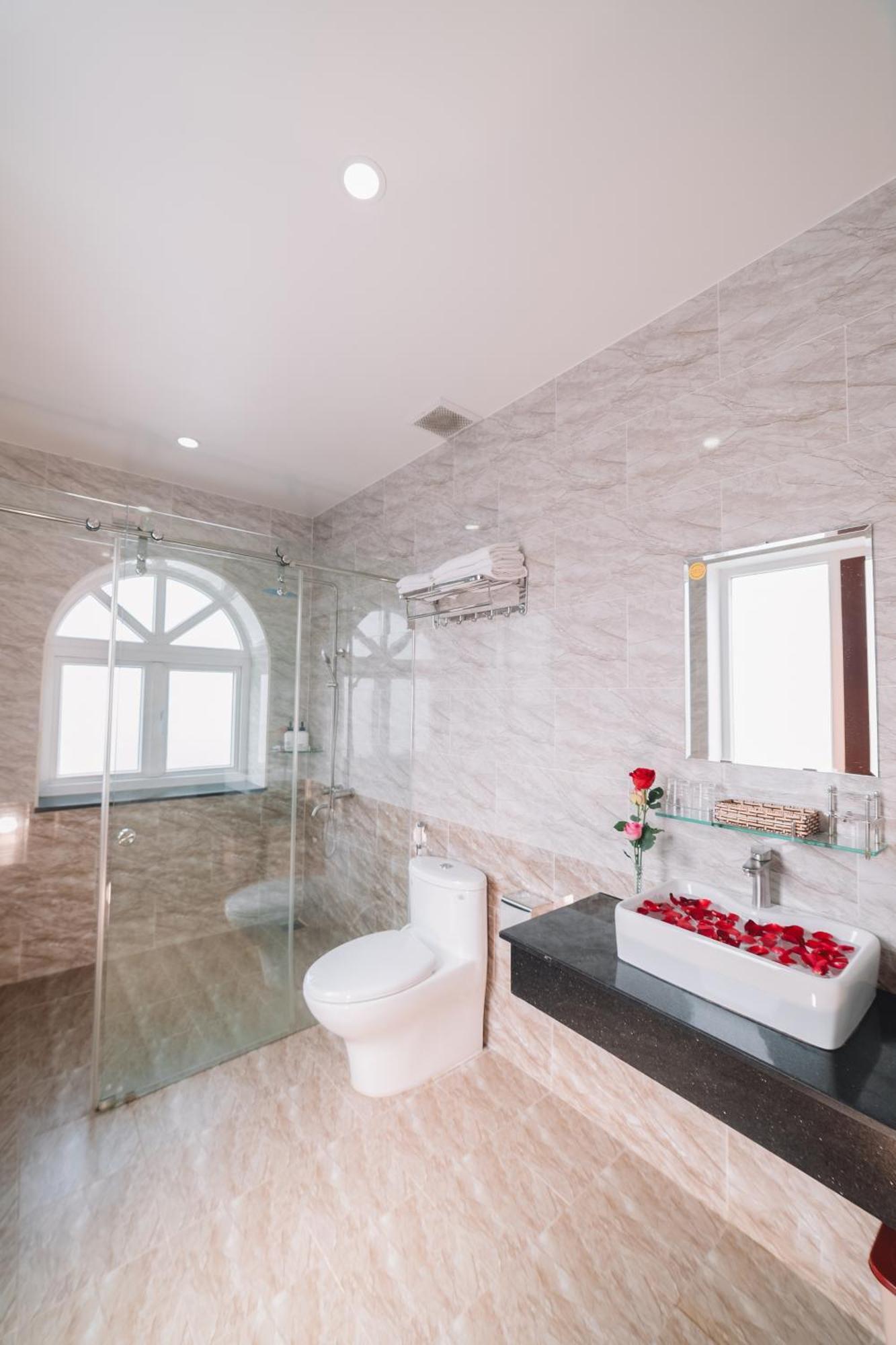 Anh Duc Hotel Da Lat City Экстерьер фото
